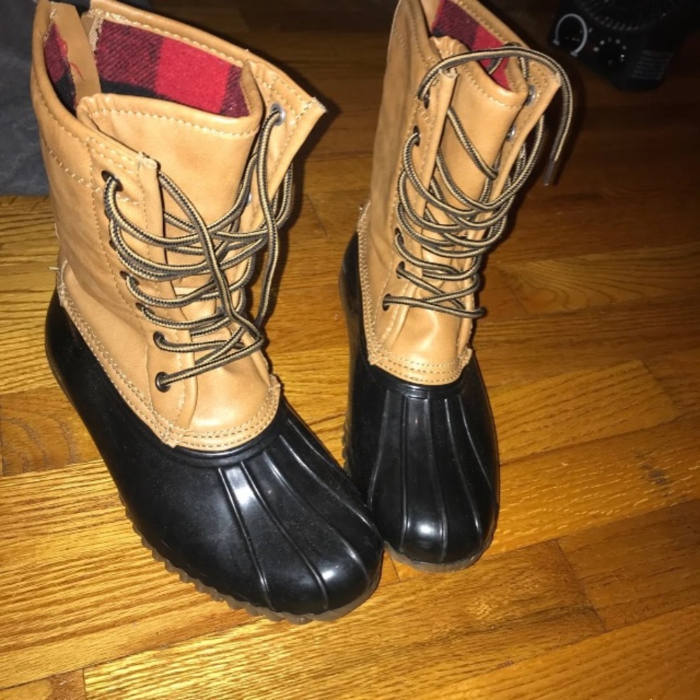 Bean boots